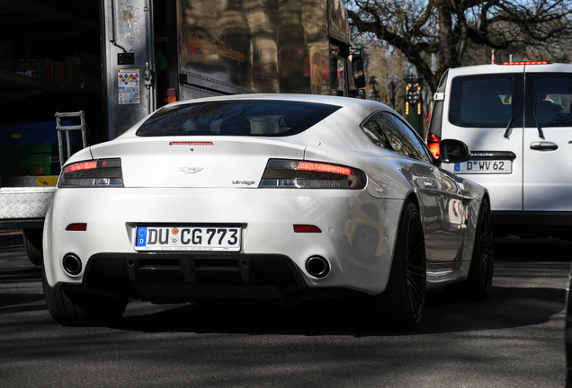 Aston Martin V8 Vantage