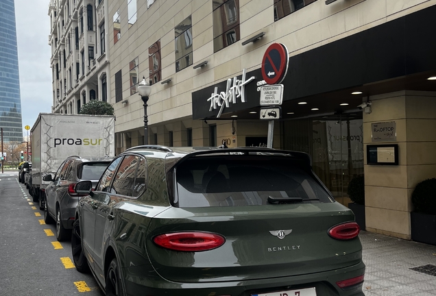 Bentley Bentayga V8 2021