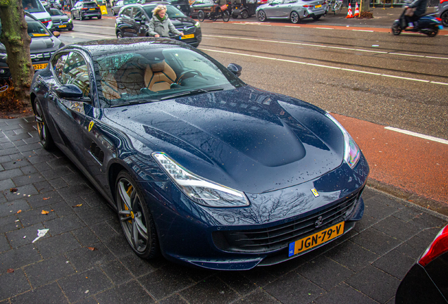 Ferrari GTC4Lusso