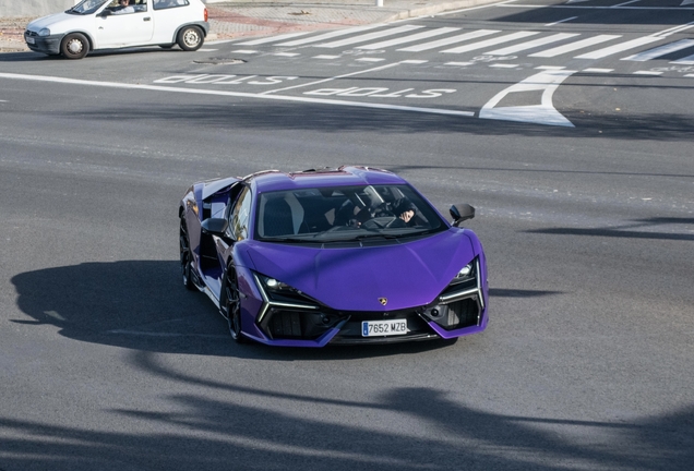 Lamborghini Revuelto