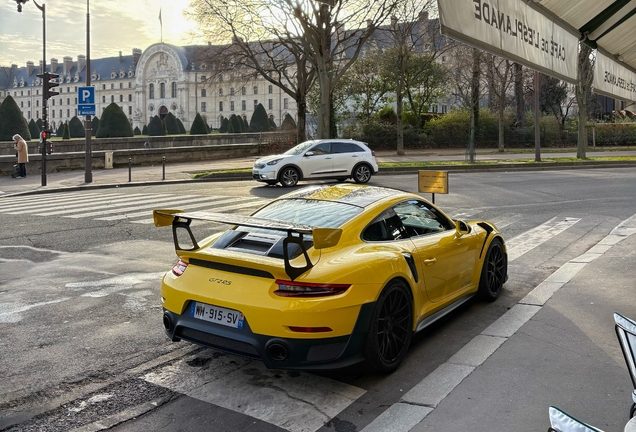 Porsche 991 GT2 RS Weissach Package