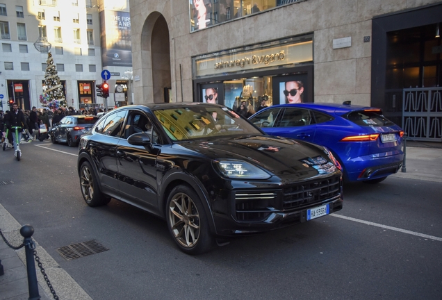Porsche Cayenne Coupé Turbo E-Hybrid