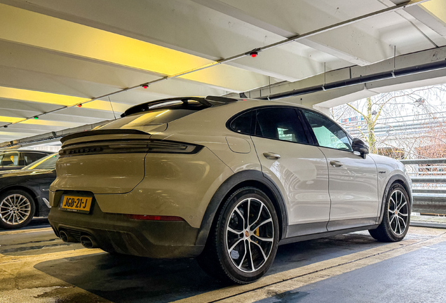 Porsche Cayenne Coupé Turbo E-Hybrid