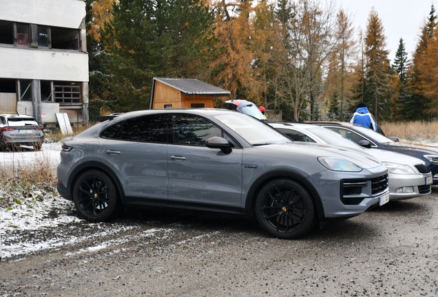 Porsche Cayenne Coupé Turbo E-Hybrid