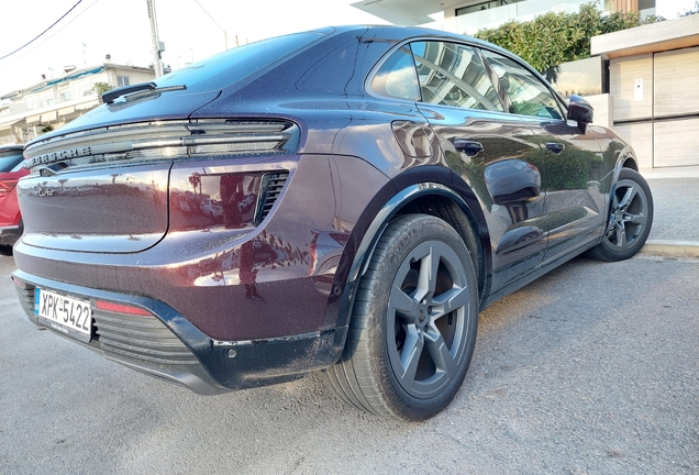 Porsche Macan EV Turbo