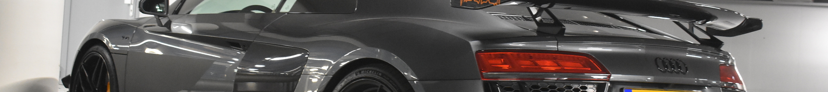 Audi R8 V10 Plus 2015