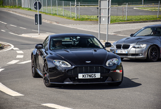 Aston Martin V8 Vantage 2012
