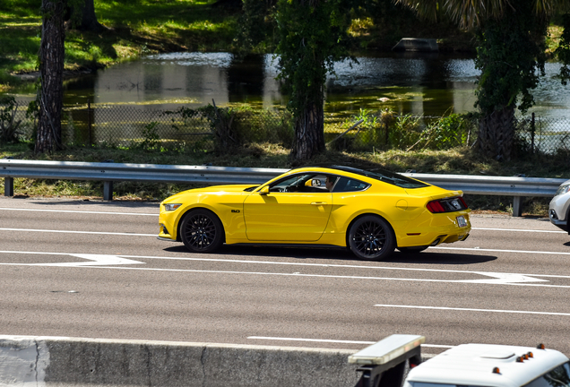 Ford Mustang GT 2015