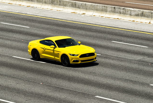 Ford Mustang GT 2015