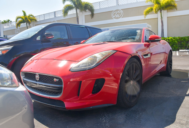 Jaguar F-TYPE S Coupé