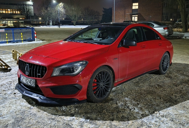 Mercedes-Benz CLA 45 AMG C117