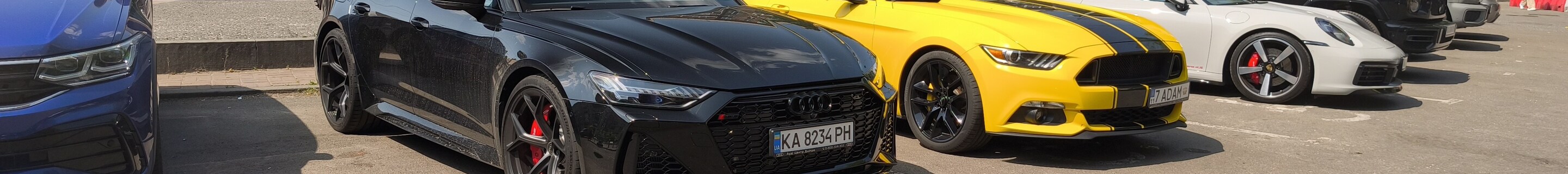 Audi RS6 Avant C8