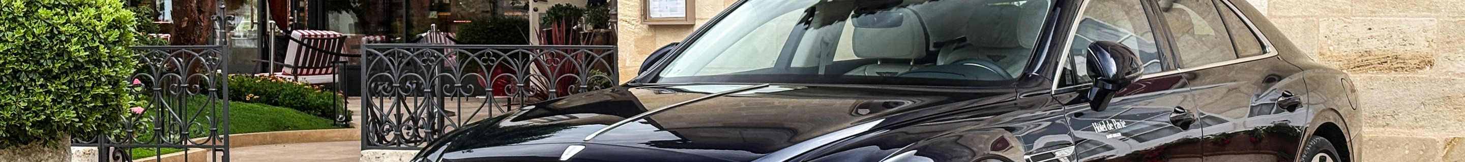 Bentley Flying Spur Hybrid Azure