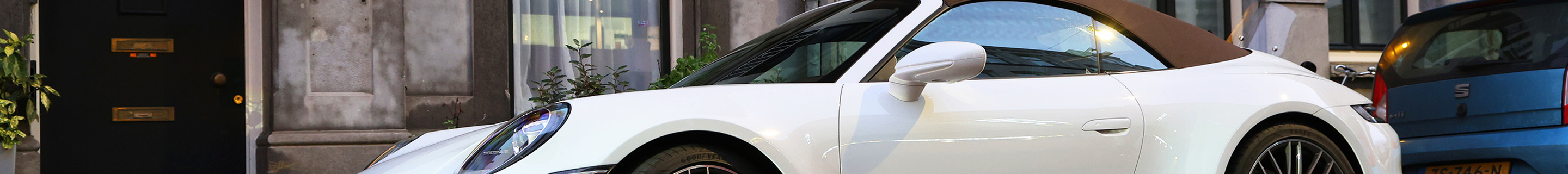 Porsche 992 Carrera 4S Cabriolet MkI