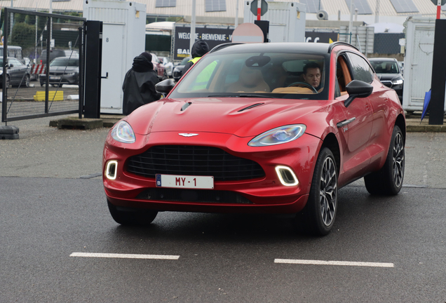 Aston Martin DBX