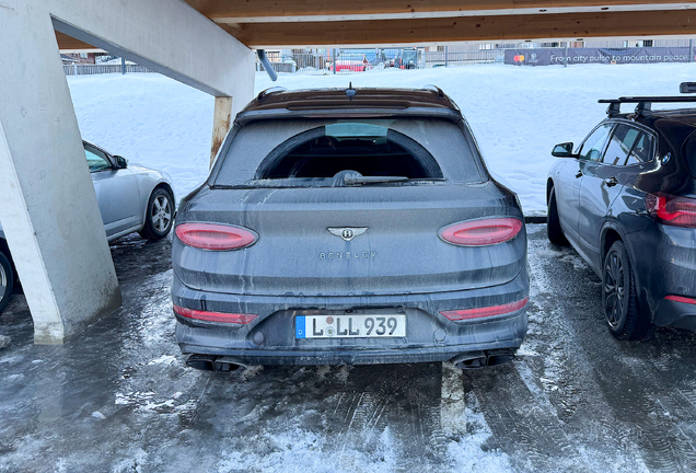 Bentley Bentayga V8 2024