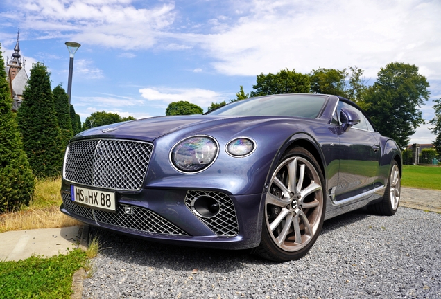Bentley Continental GTC V8 2020