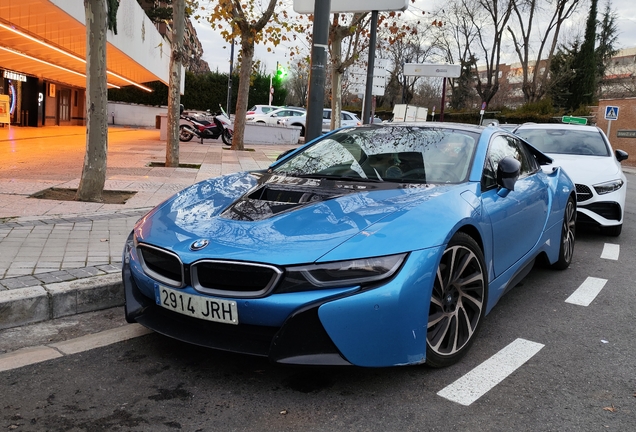 BMW i8