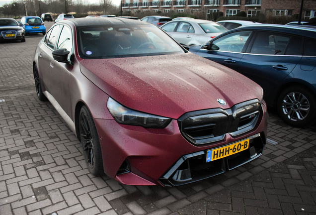 BMW M5 G90