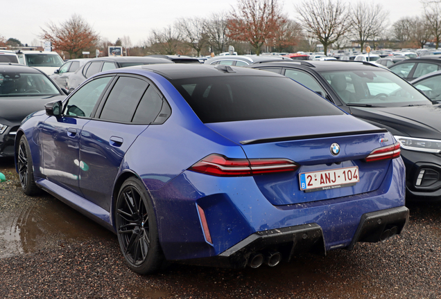 BMW M5 G90