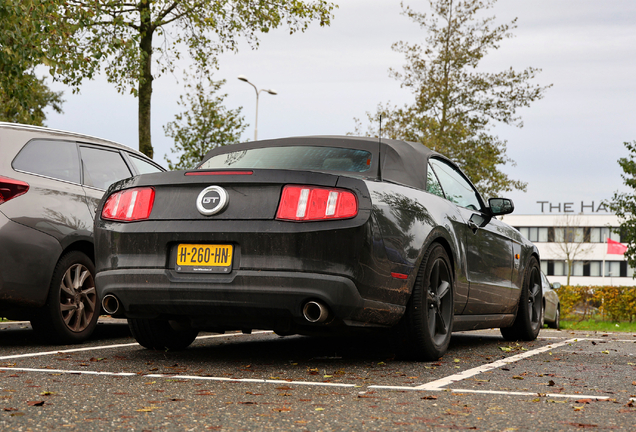 Ford Mustang GT Convertible 2010