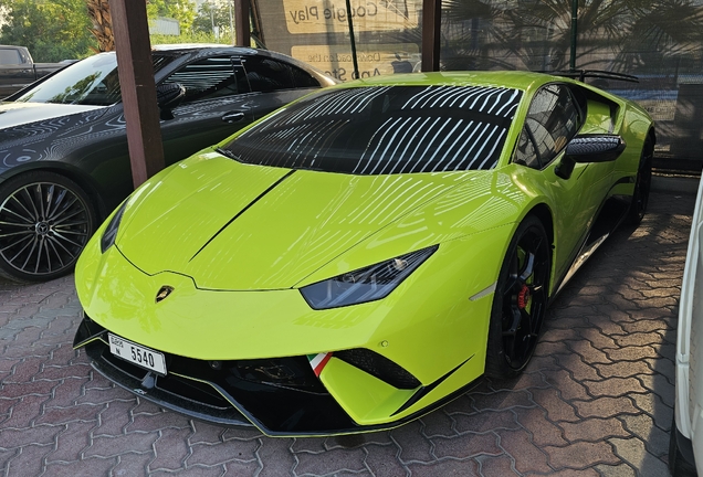 Lamborghini Huracán LP640-4 Performante