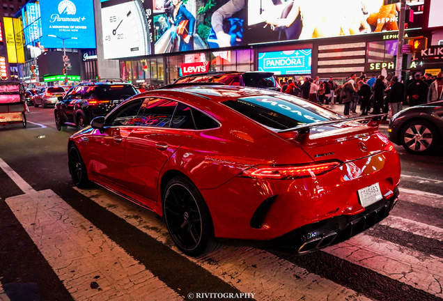 Mercedes-AMG GT 63 X290
