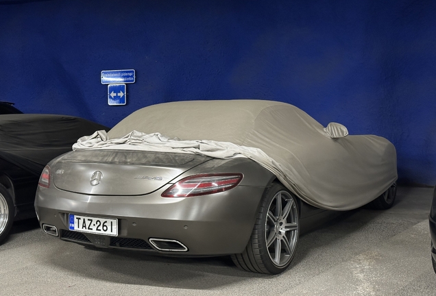 Mercedes-Benz SLS AMG