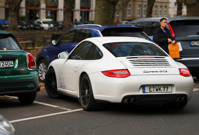 Porsche 997 Carrera GTS