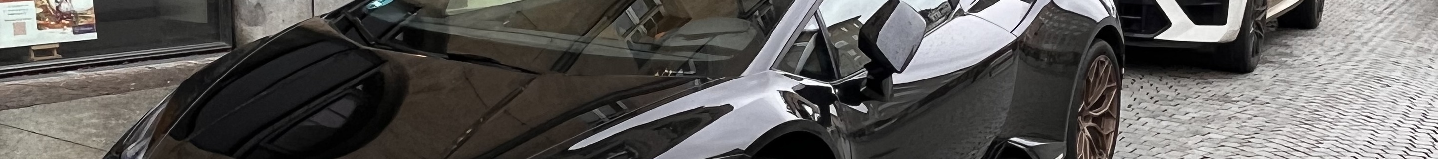 Lamborghini Huracán LP640-4 EVO Spyder