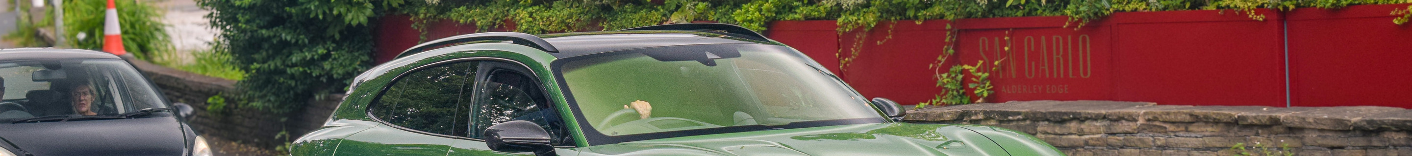 Porsche Taycan Turbo S Cross Turismo