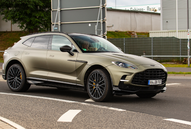 Aston Martin DBX707