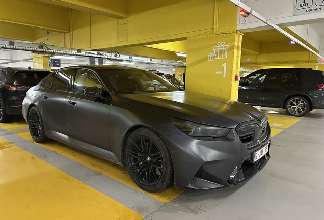 BMW M5 G90