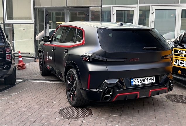 BMW XM G09 Label Red