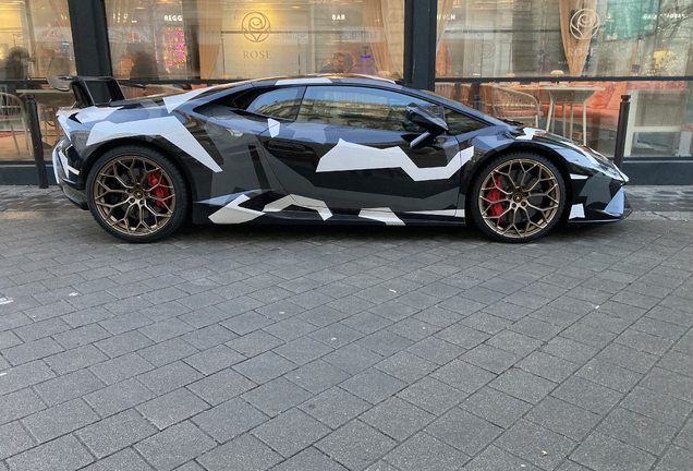 Lamborghini Huracán LP640-4 Performante