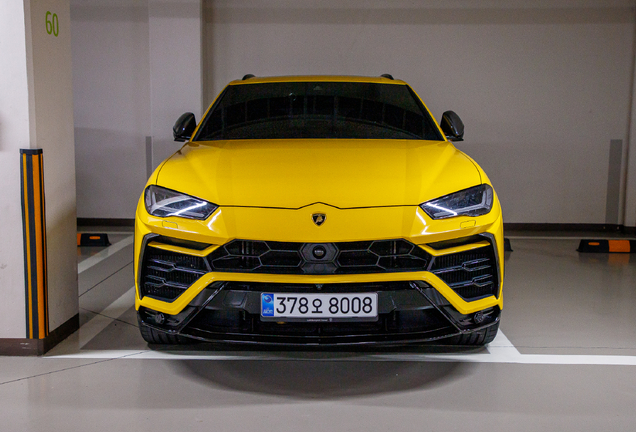 Lamborghini Urus