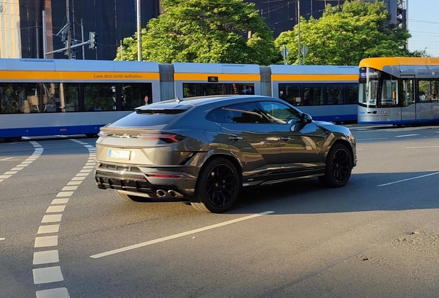 Lamborghini Urus S