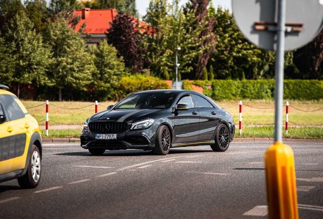 Mercedes-AMG CLA 45 C117 Yellow Night Edition