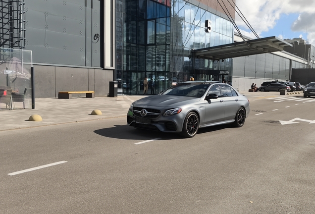 Mercedes-AMG E 63 S W213 Edition 1