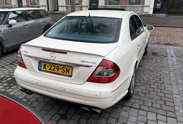 Mercedes-Benz E 55 AMG