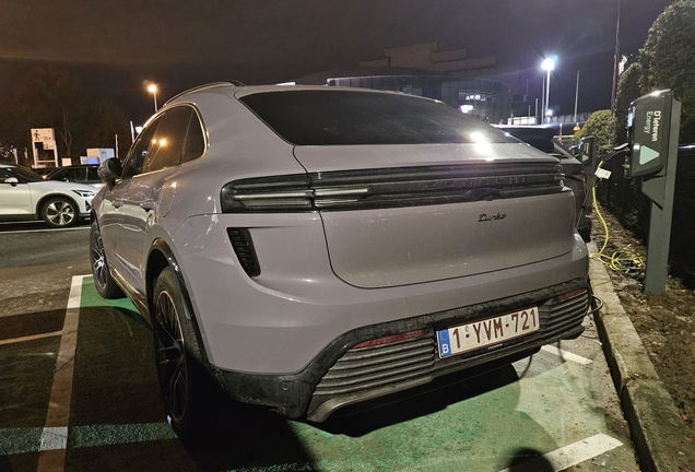 Porsche Macan EV Turbo