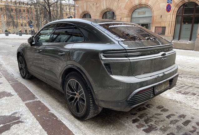 Porsche Macan EV Turbo