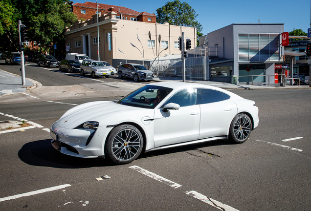 Porsche Taycan Turbo