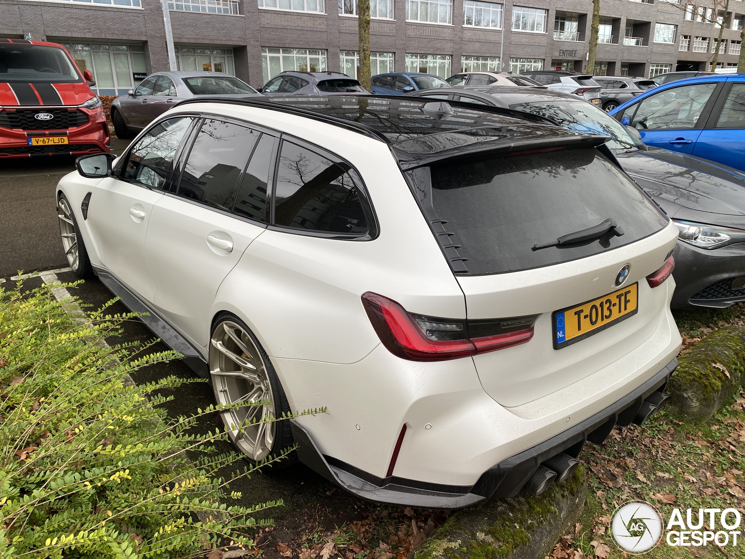 Twee witte toppers bij Interclassics