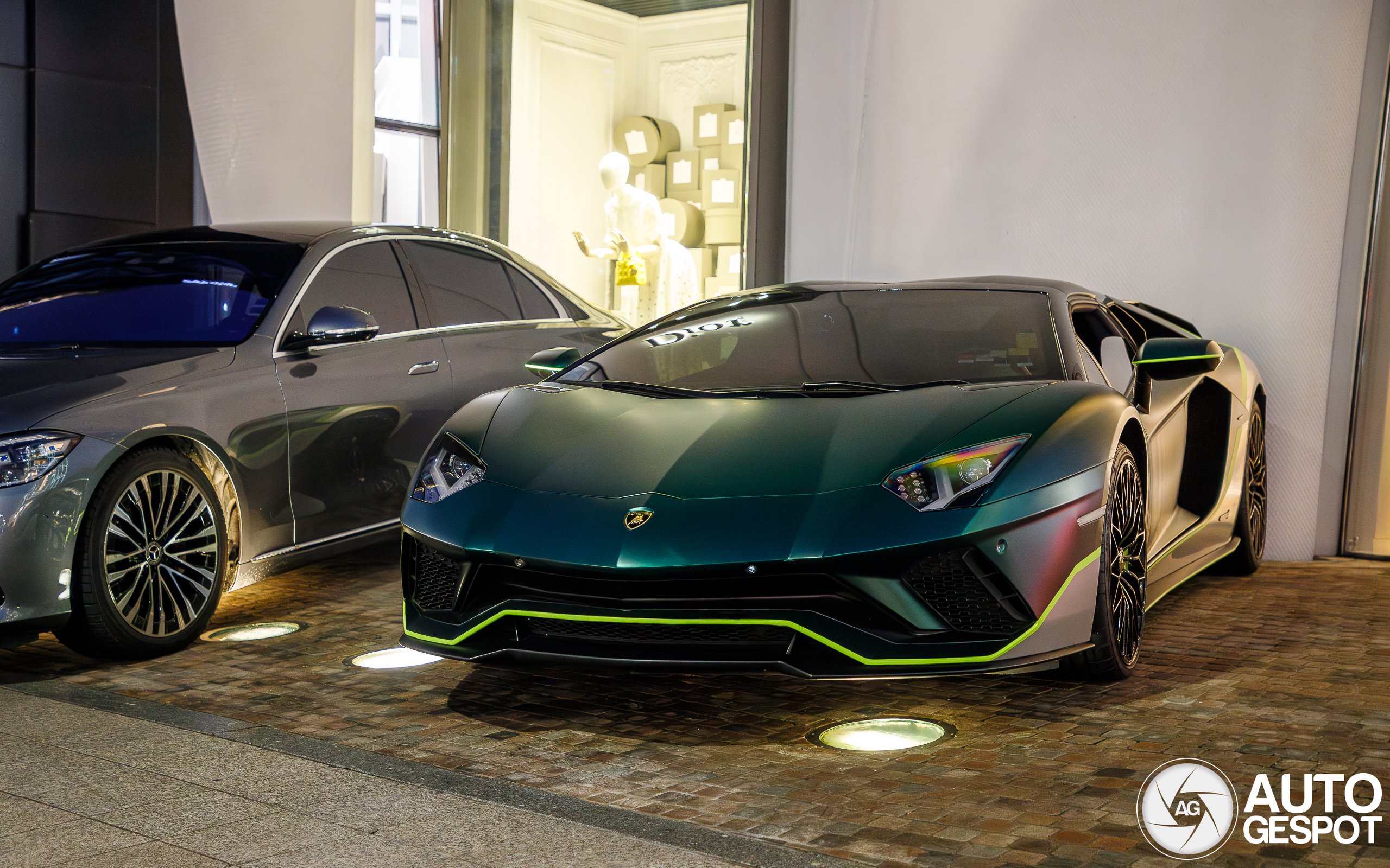 Lamborghini Aventador S LP740-4 Roadster