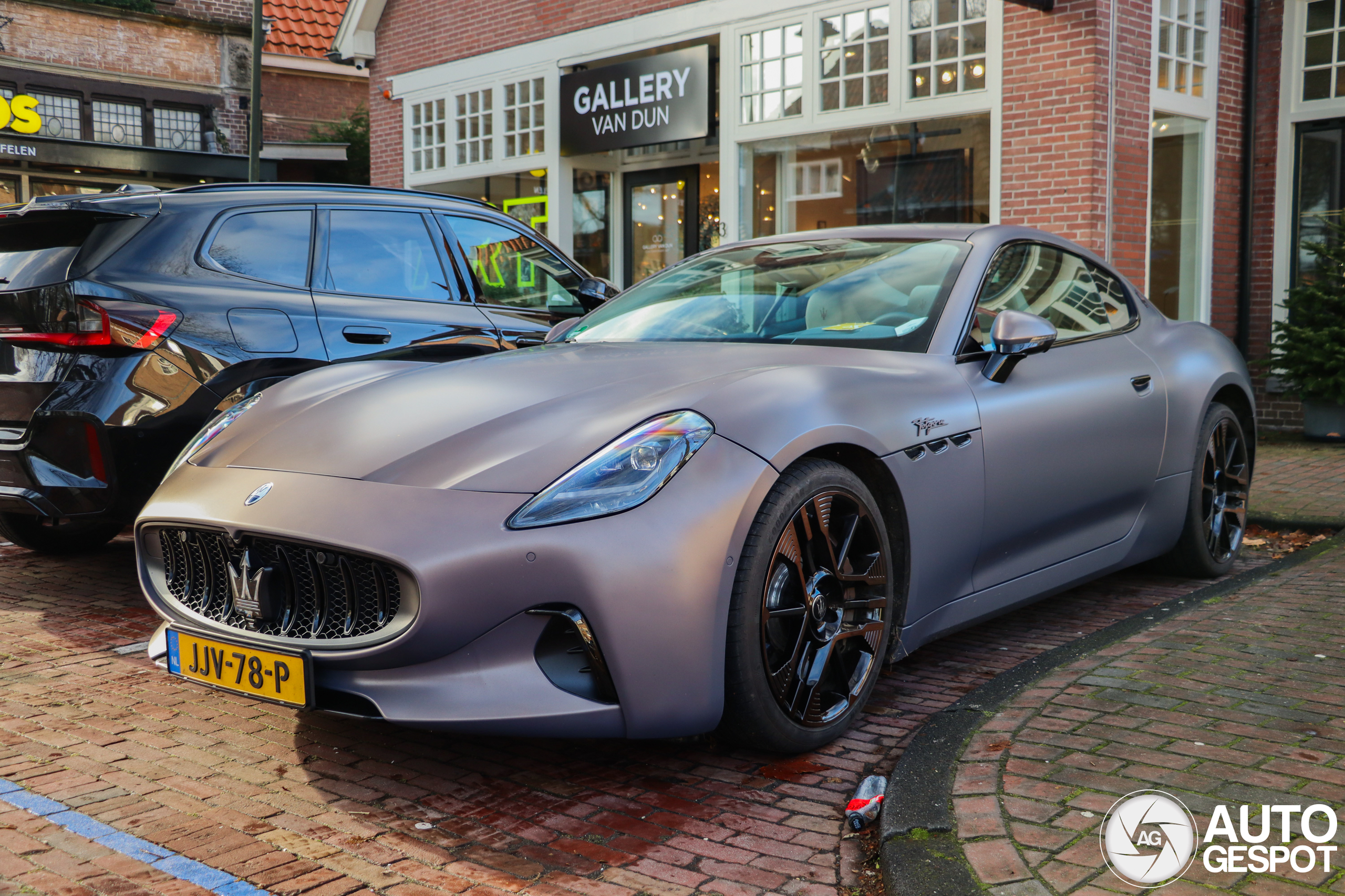 Elektrische Maserati GranTurismo vrolijkt 't Gooi op