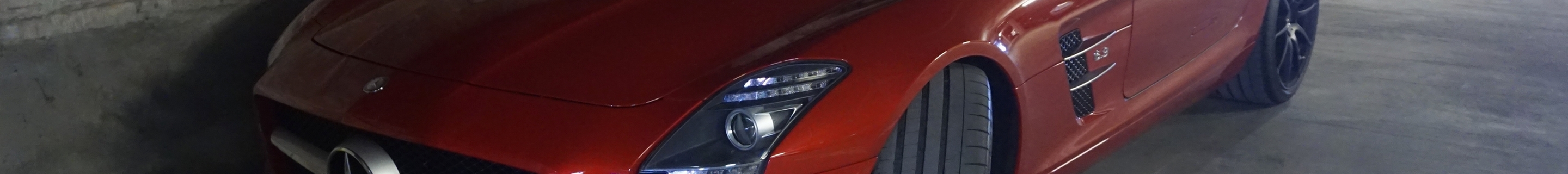 Mercedes-Benz SLS AMG