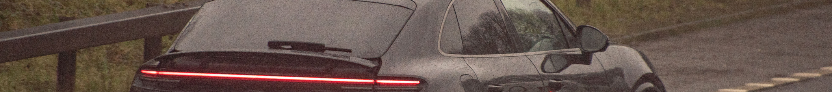 Porsche Macan EV Turbo