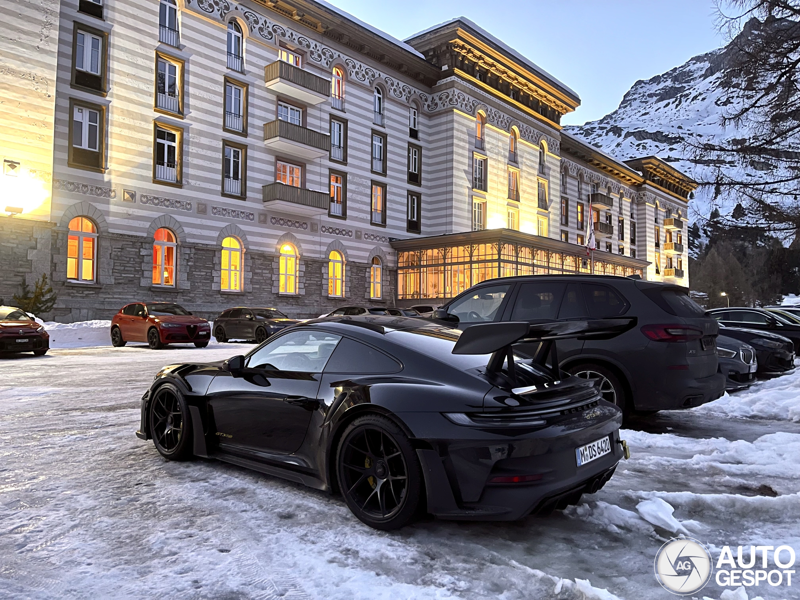 Porsche 992 GT3 RS MkI Weissach Package