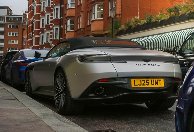 Aston Martin DB12